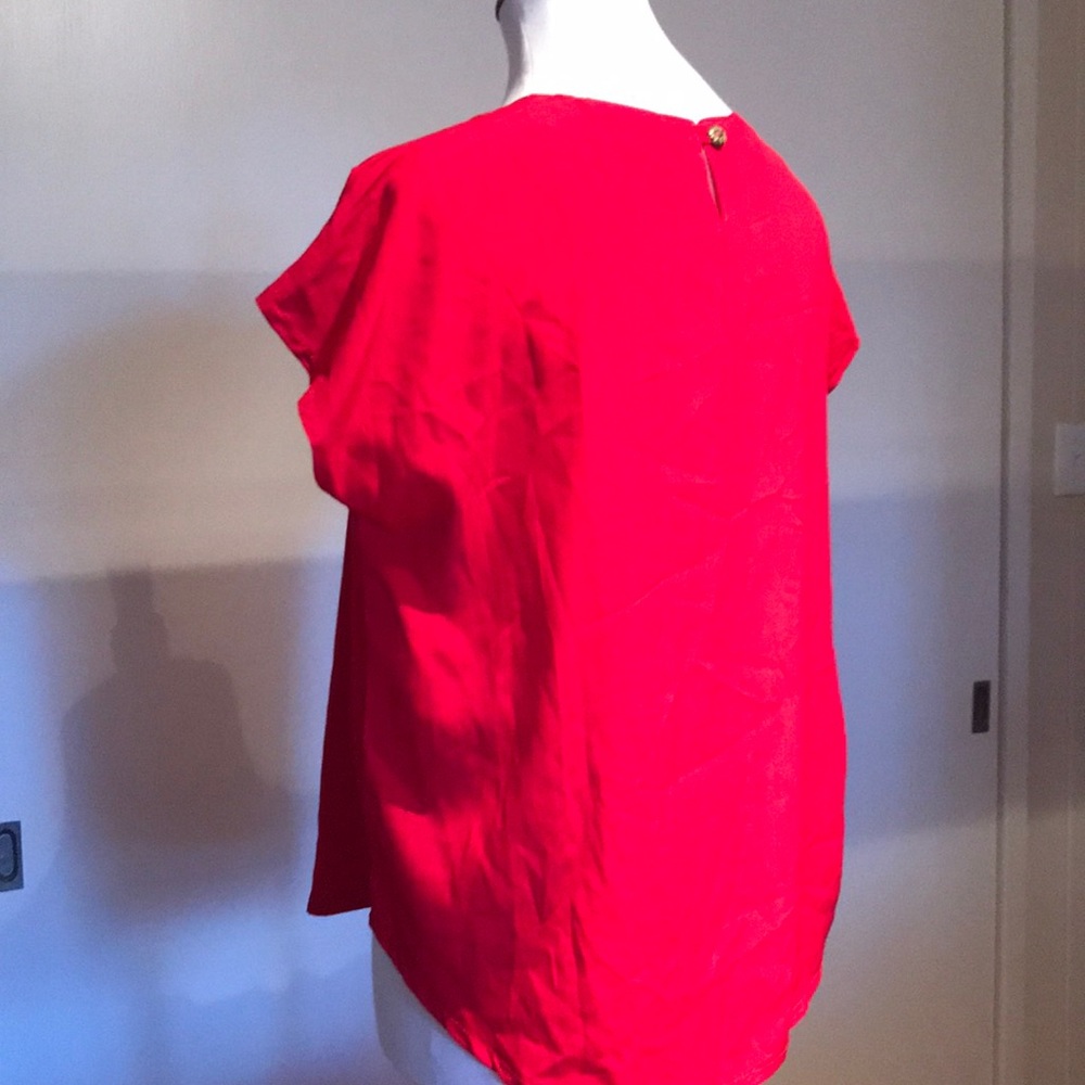 Red blouse - Picture 2 of 3